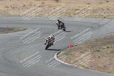 media/Apr-20-2025-AHRMA (Sun) [[393a79c373]]/Race/group 10 early race/Turn 4b/